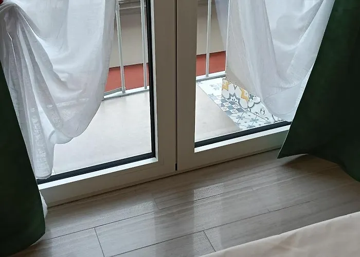 Le Stanze In Centro 4* נאפולי